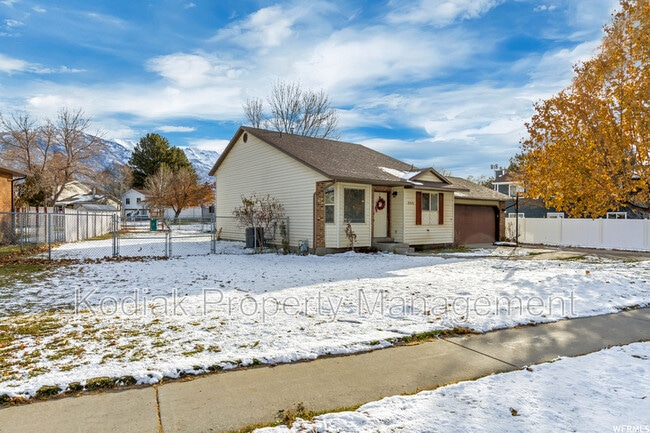 Photo - 880 N 340 E St