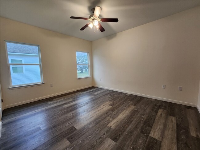 Photo - 6202 White Oak Dr