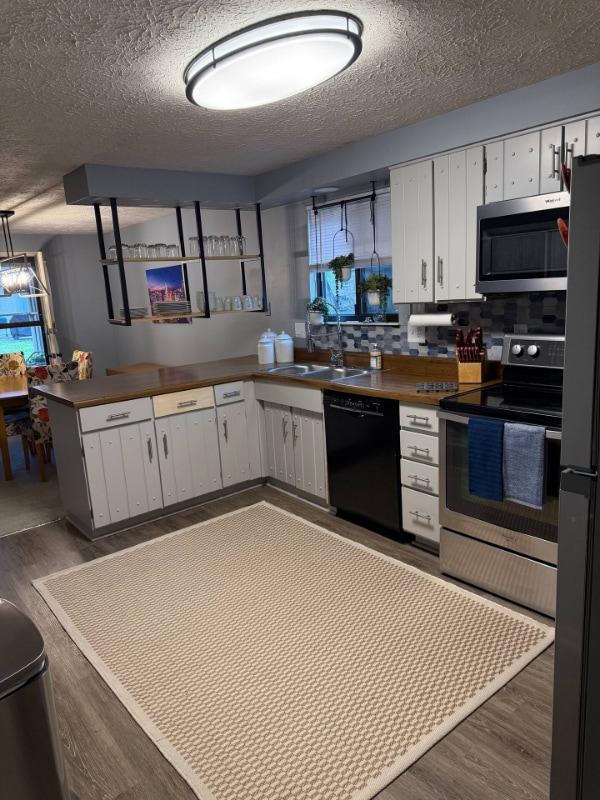 Photo - 8056 Pebble Creek Ct