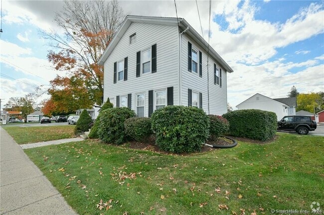 Building Photo - 217 Maple Ave Rental