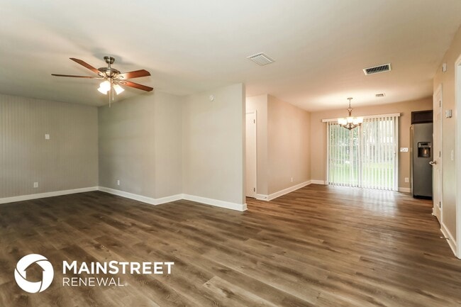 Photo - 5849 Wending Dr