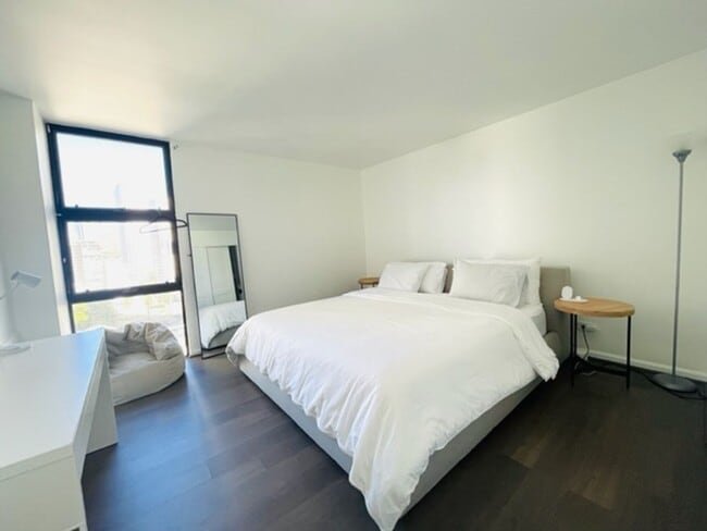 Photo - FURNISHED 1 Bedroom, 1 Bathroom, 1 Parking...