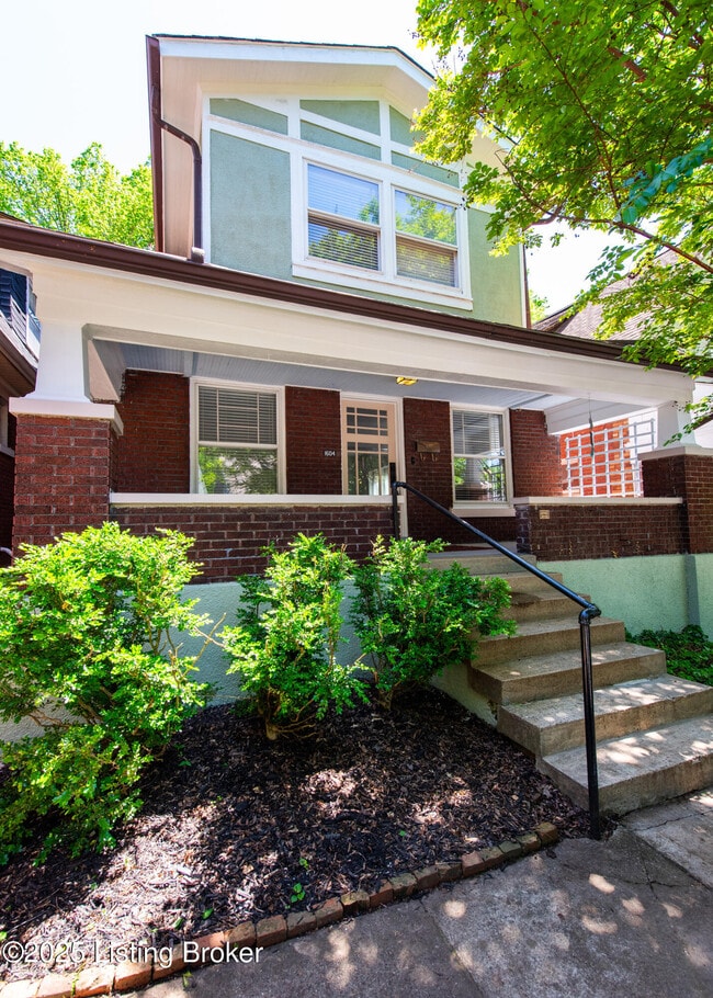 Photo - 1604 Edgeland Ave