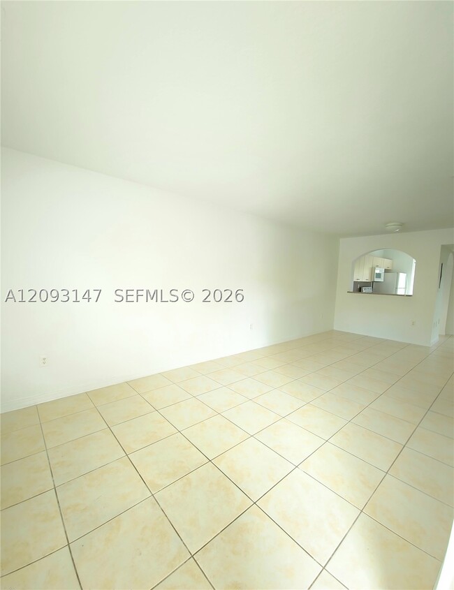 940 NE 33rd Terrace Unit 102