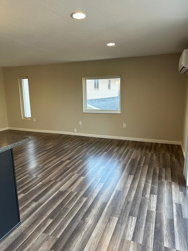 Photo - 1414 S Rebecca Ln