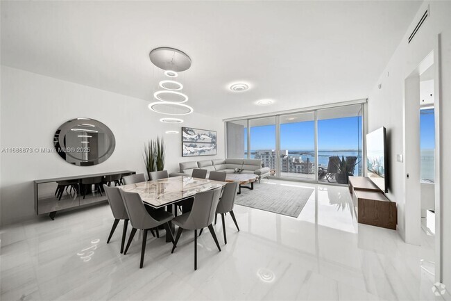 Building Photo - 300 Biscayne Blvd Way Unit 3803 Rental