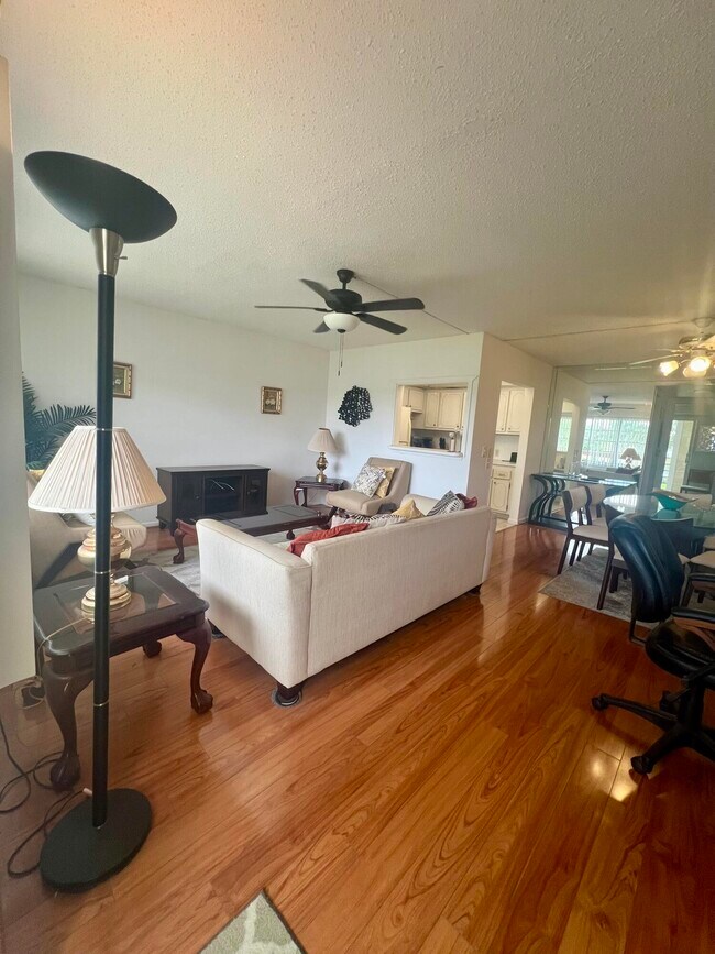 Photo - 527 Mansfield M Unit 527