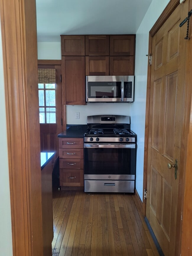 Photo - 6014 43rd St