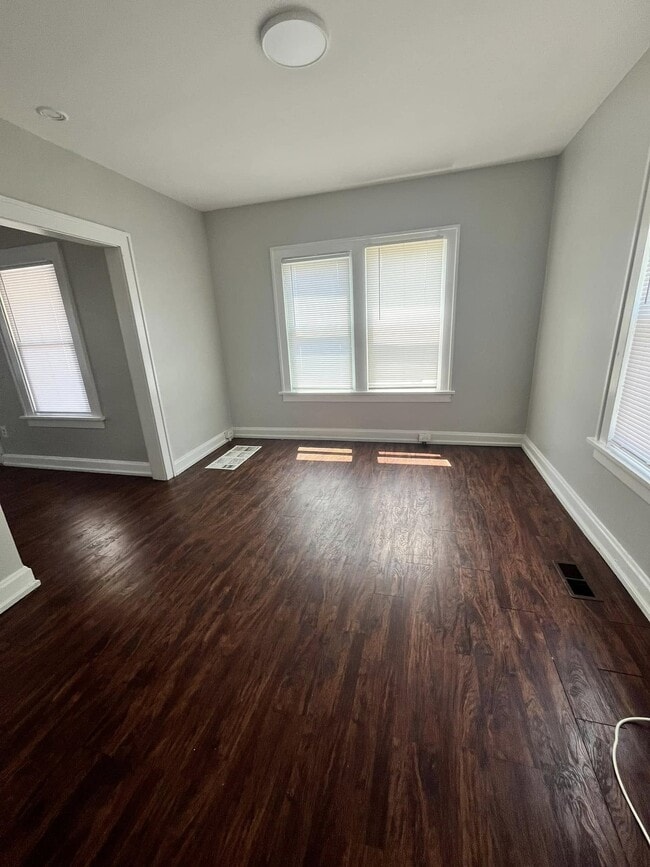 Photo - 1262 E 20th Ave