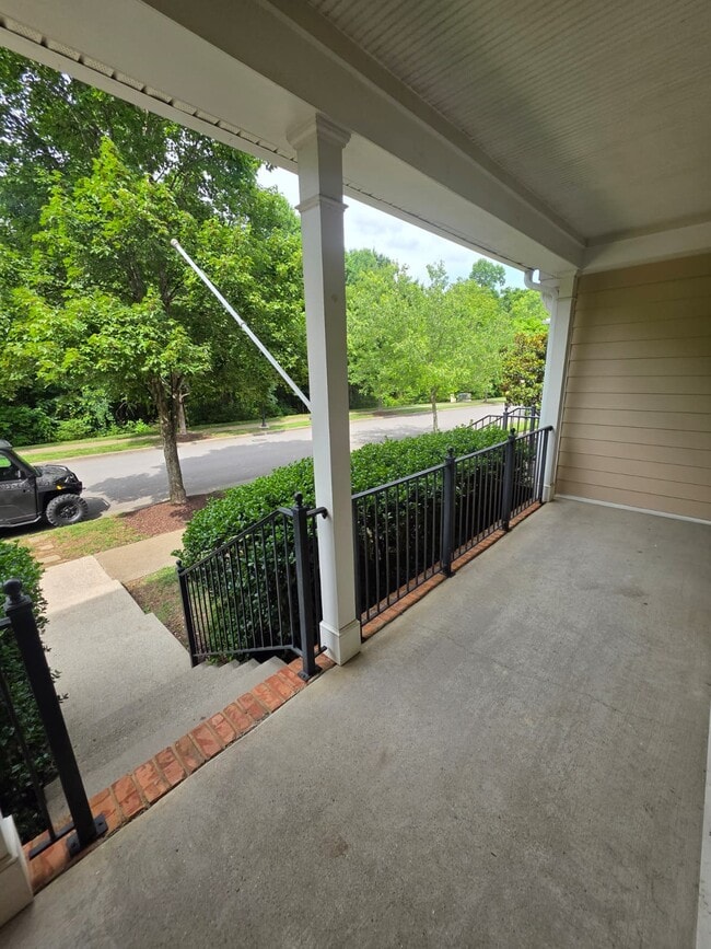 Photo - 7025 Sunnywood Dr