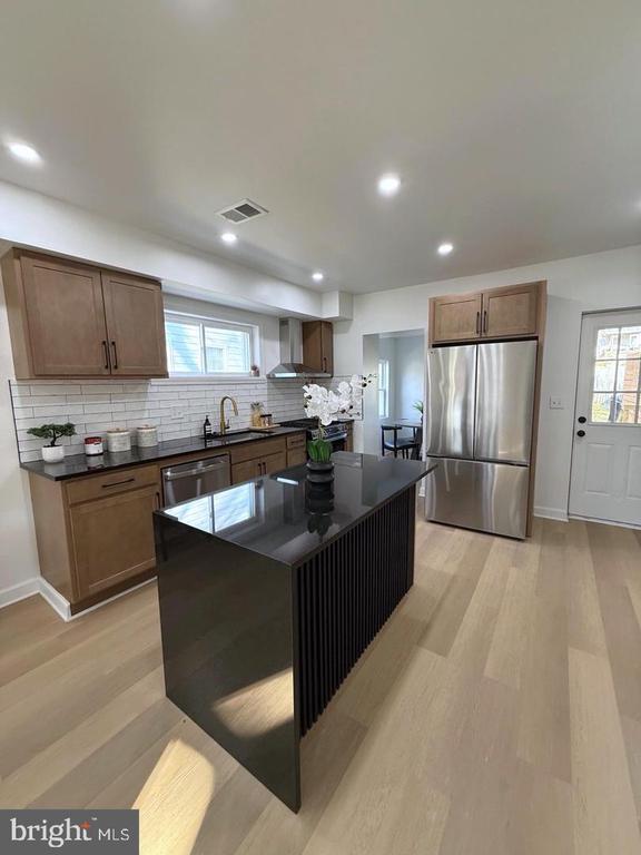 Photo - 1416 Kearny St NE