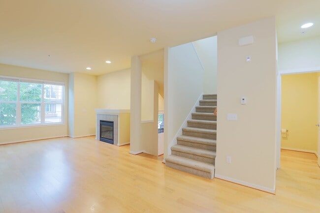 Photo - Spacious 3BR/3.5BA Townhome in Desirable E...