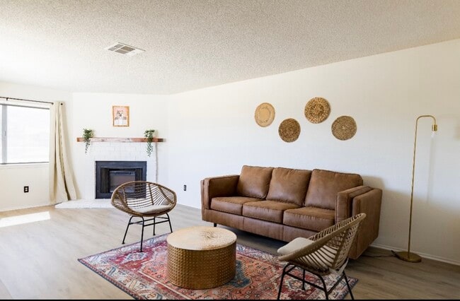 Photo - 72654 Sunnyslope Dr