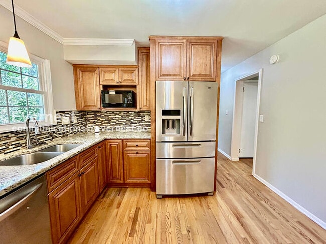 Photo - 3 Bed, 2.5 Bath Home with Fenced Yard & Garage / Pet-Friendly / Coming Soon!