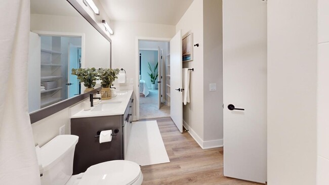 Photo - 4th and Park