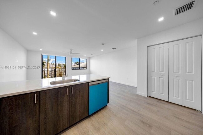 Photo - 20 NE 19th Ave Unit 210