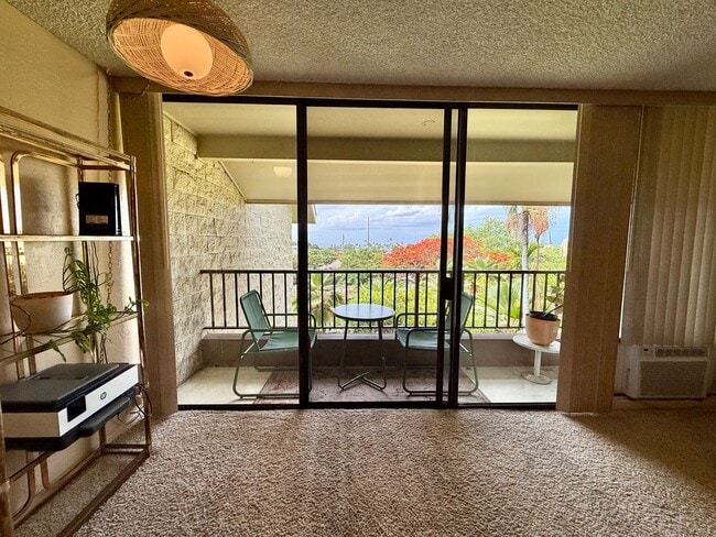 Photo - One Bedroom Condo in Downtown Kona