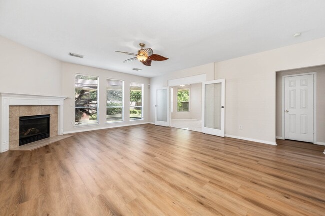 Photo - 7902 Feather Springs Dr