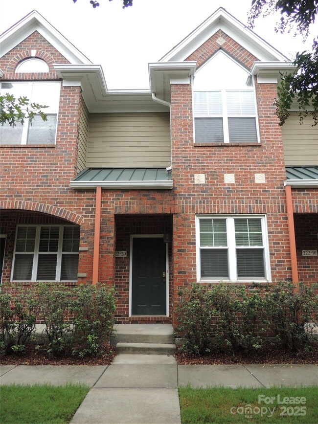 Photo - 222 S Torrence St Townhome
