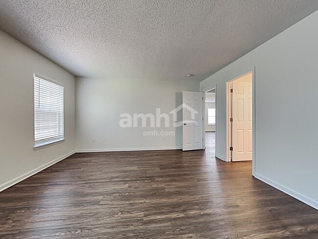 Photo - 1051 Briar Rose Ln