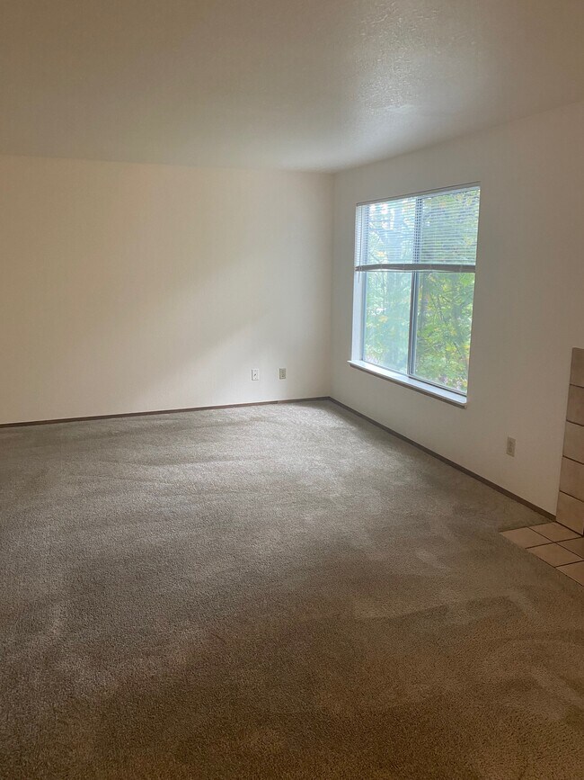 Photo - Stratford Square Apartments