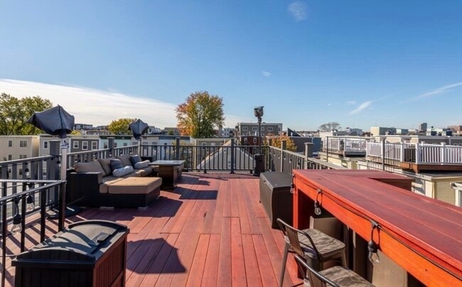 Photo - 109 Tudor St