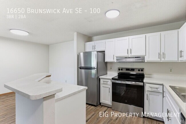 Photo - 16650 Brunswick Ave SE Unit 100