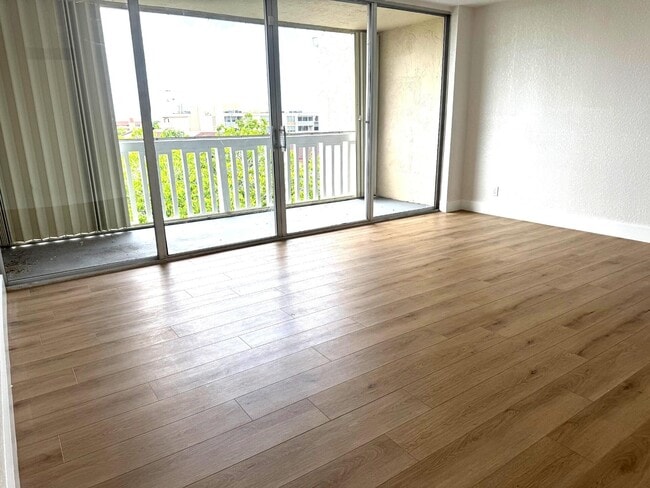 Photo - 7051 Environ Blvd Unit 633