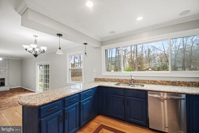 Photo - 128 Oakwood Dr