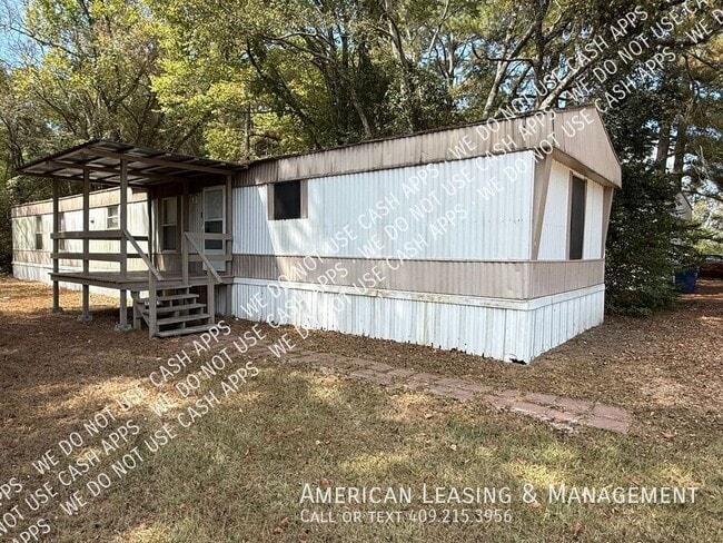 Photo - 108 Hornet Ln