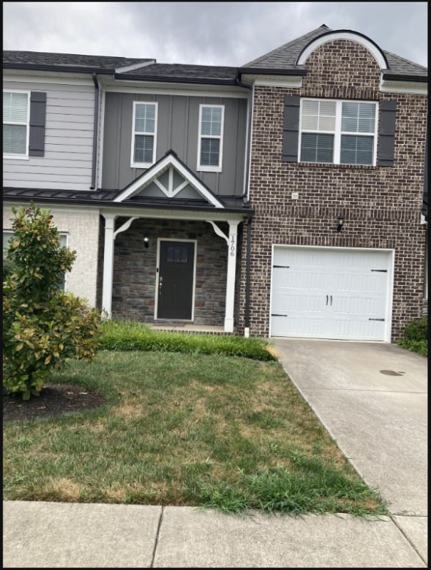 Building Photo - 1706 Lone Jack Ln Rental