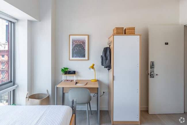 3BR, 2BA - 900SF - Study desk with storage