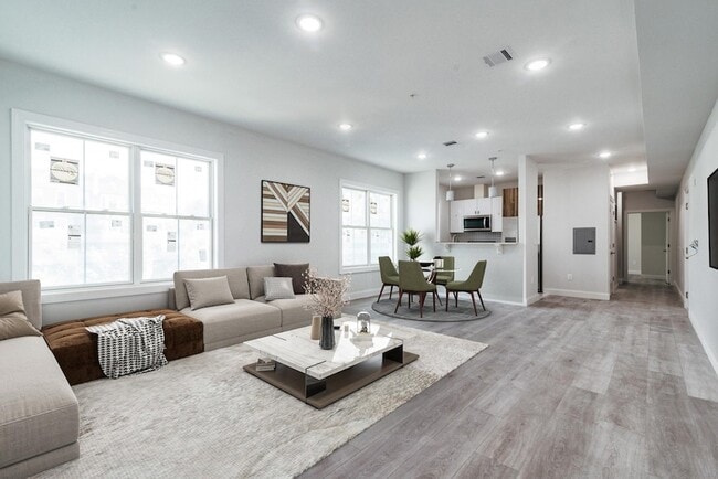 Building Photo - 144 Bergen Ave Unit 3F