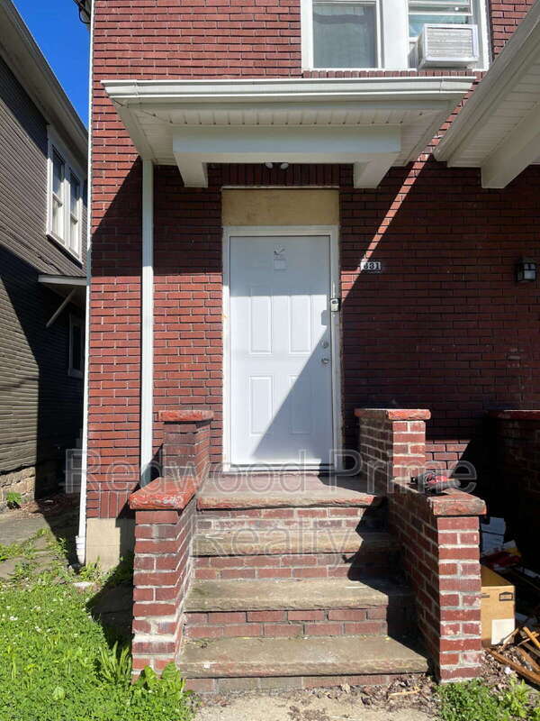 Photo - 631 Coleman Ave