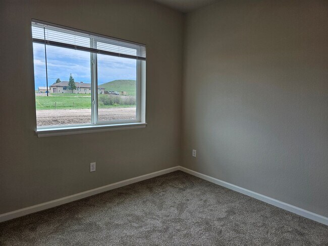 1615 Richard Martin Dr Unit 102