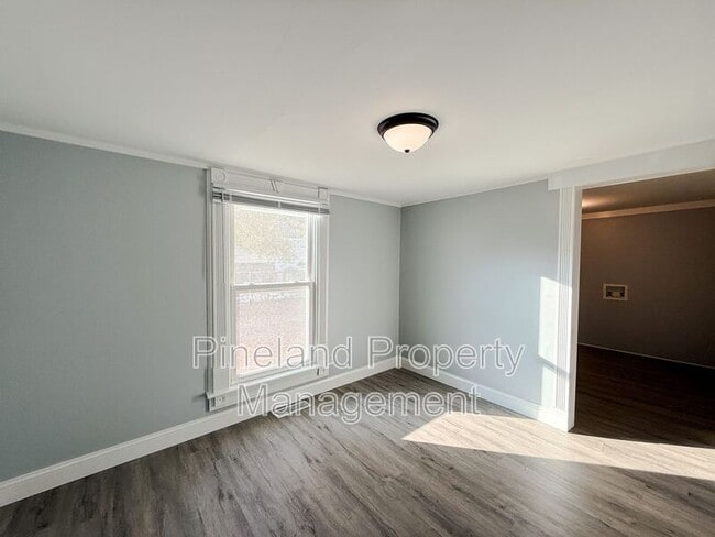 Photo - 413 E Donaldson Ave