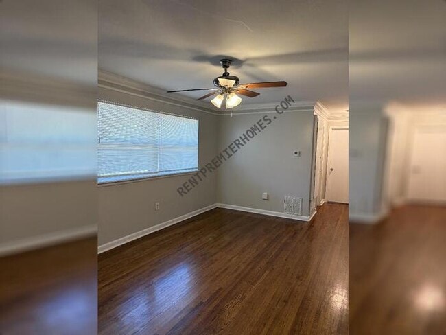 Photo - 4 Covewood Cir