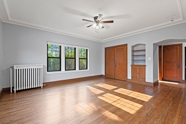 Building Photo - $300 Newly Remodeled Vintage Charm with 21st Century :Move In Special for June 2025 $1,500.00 Unit 300