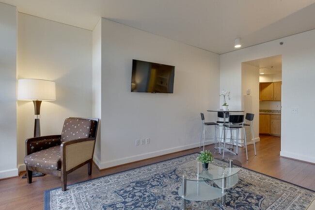 Photo - 900 NW Lovejoy St Unidad SI ID1512211P