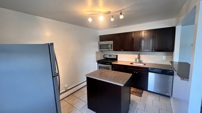 Photo - 1332 Faunce St Unit 2nd floor