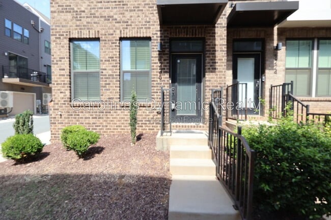 1226 Gleason Wy
