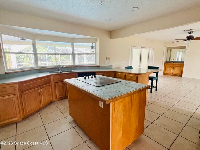 Photo - 618 Hibiscus Trail