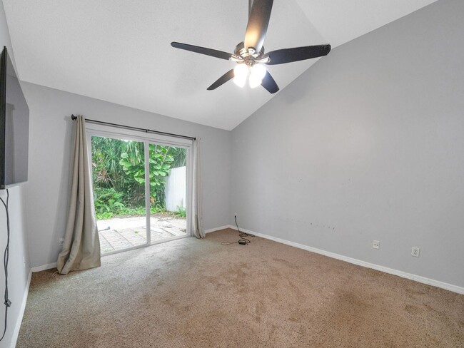 Photo - 2758 Waymeyer Dr