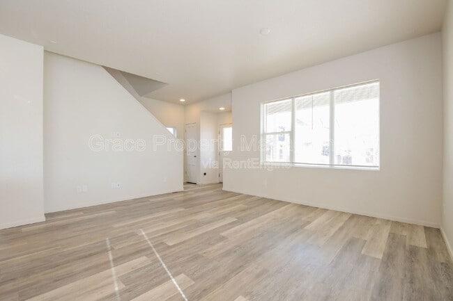 Photo - 4647 Crestone Peak St