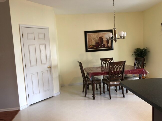 Photo - 40 Arbor Cir