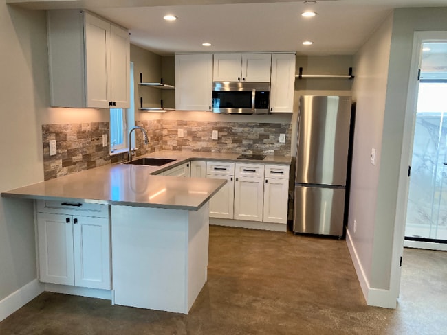 Photo - 2216 1/2 Motta St