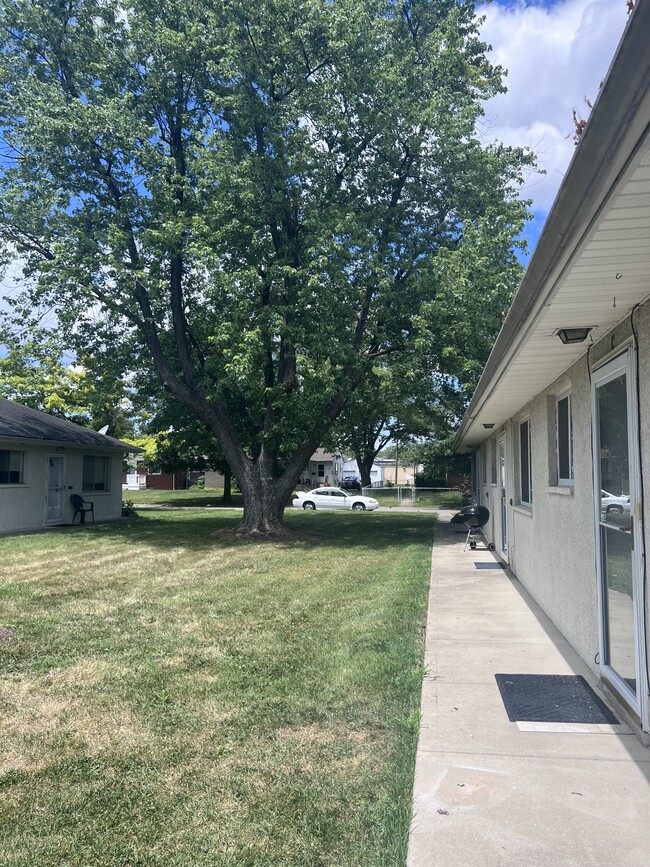 Photo - 1965 Vaughn St