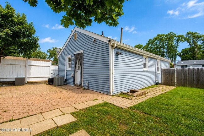246 Brookside Ave