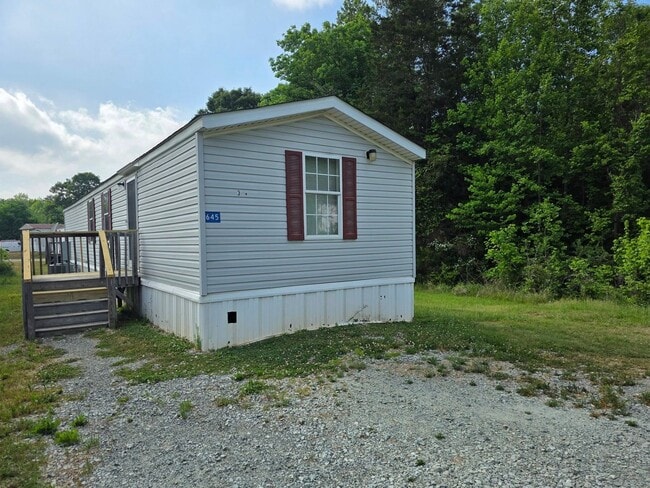 Building Photo - Ready to Move in