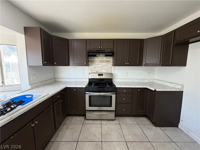 Photo - 5971 Vía Capri Dr